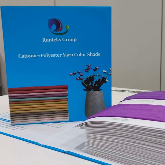 Tonalità di colore del filato in poliestere Runteks CD