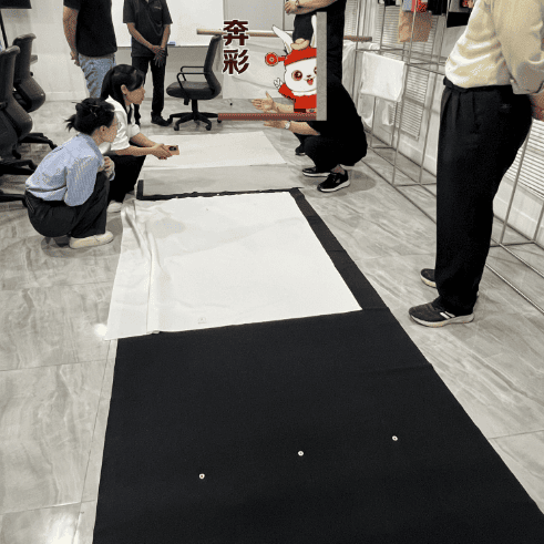 Discutere approfonditamente la nuova cooperazione con i nostri clienti cooperativi in ​​Indonesia